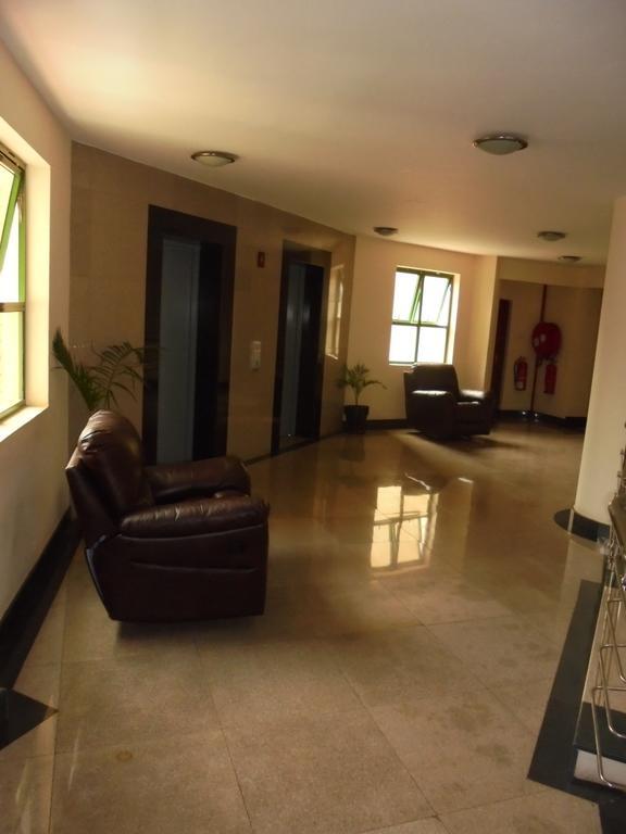 Golfview Serviced Apartmentsナイロビ エクステリア 写真